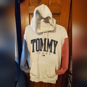 Tommy Jeans Hoodie size Medium